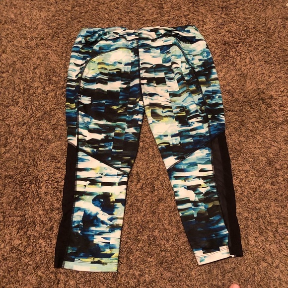 Avia cropped workout leggings size L - Picture 6 of 6
